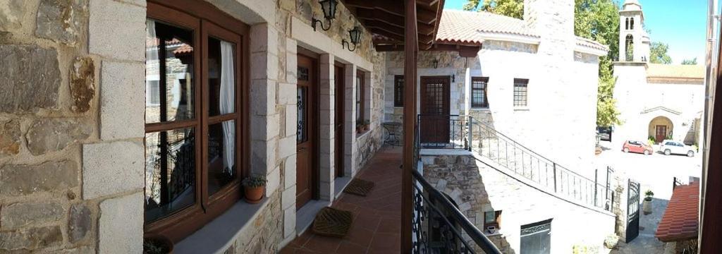 Ξενωνασ Σελινουντα Otel Kosmás Dış mekan fotoğraf