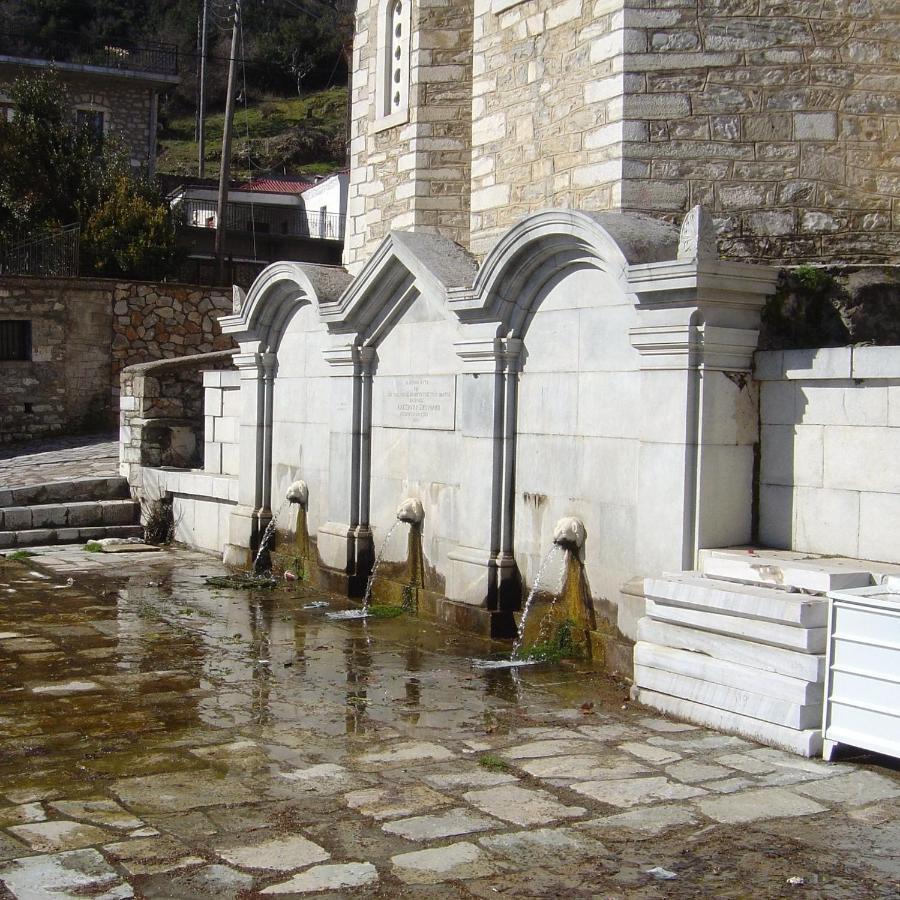 Ξενωνασ Σελινουντα Otel Kosmás Dış mekan fotoğraf