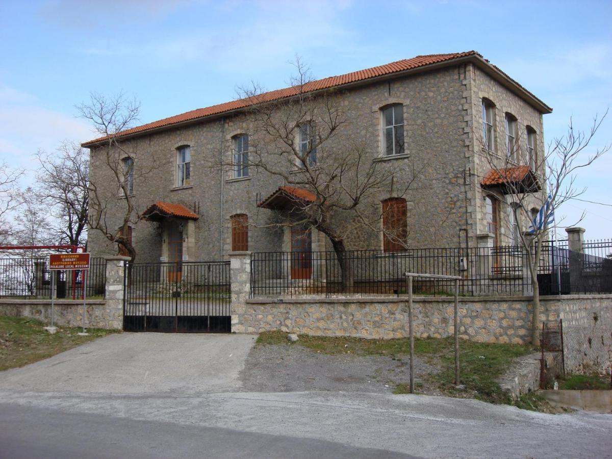 Ξενωνασ Σελινουντα Otel Kosmás Dış mekan fotoğraf